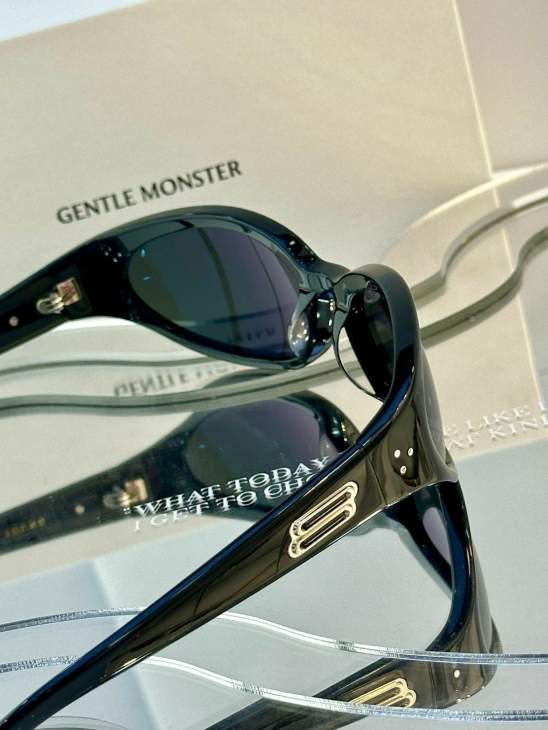 Picture of Gentle Monster Sunglasses _SKUfw65132806fw